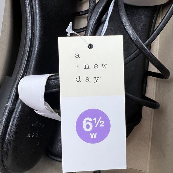 A New Day Women's Black Wide Width Sierra Strappy Sandals - Size 6.5W - NWT - Picture 4 of 8